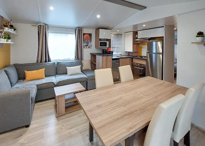 Gorgeous Stacaravan Campingplads 3*