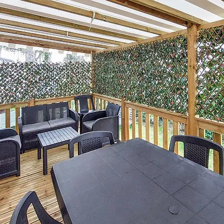 Gorgeous Stacaravan 3* Saint-Julien-en-Born