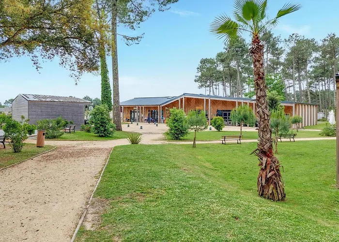 Gorgeous Stacaravan Camping