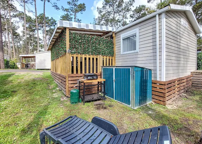 Gorgeous Stacaravan 3* Saint-Julien-en-Born